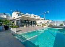 Resale - Villa / Parhus - Orihuela Costa - Campoamor