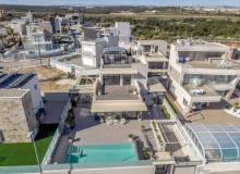 Resale - Villa / Parhus - Orihuela Costa - Campoamor