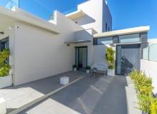 Resale - Villa / Parhus - Orihuela Costa - Campoamor