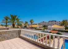 Resale - Villa / Parhus - Orihuela Costa - Campoamor