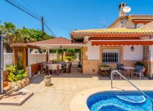 Resale - Villa / Parhus - Orihuela Costa - Campoamor