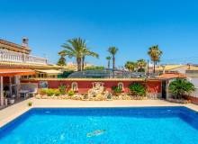 Resale - Villa / Parhus - Orihuela Costa - Campoamor