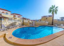 Resale - Villa / Parhus - Orihuela Costa - Las Filipinas