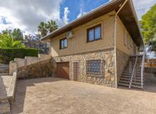 Resale - Villa / Parhus - Orihuela Costa - Las Filipinas