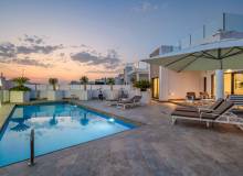 Resale - Villa / Parhus - Orihuela Costa - Villamartín