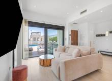 Resale - Villa / Parhus - Orihuela Costa - Villamartín