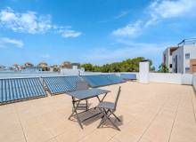 Resale - Villa / Parhus - Orihuela Costa - Villamartín