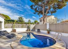 Resale - Villa / Parhus - Orihuela Costa