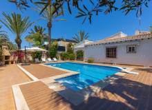 Resale - Villa / Parhus - Orihuela - Orihuela Costa