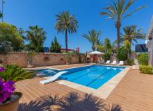 Resale - Villa / Parhus - Orihuela - Orihuela Costa