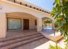 Resale - Villa / Parhus - Orihuela - Orihuela Costa