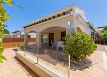Resale - Villa / Parhus - Orihuela - Orihuela Costa