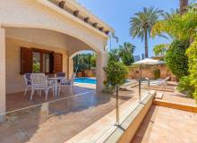 Resale - Villa / Parhus - Orihuela - Orihuela Costa