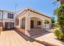 Resale - Villa / Parhus - Orihuela - Orihuela Costa