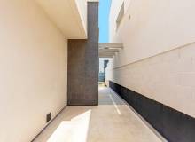 Resale - Villa / Parhus - Orihuela - Orihuela Costa