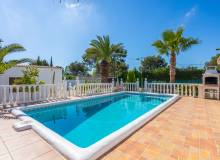 Resale - Villa / Parhus - Orihuela - Orihuela Costa