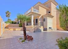 Resale - Villa / Parhus - Orihuela - Orihuela Costa