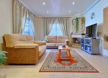 Resale - Villa / Parhus - Orihuela - Orihuela Costa