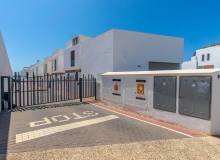 Resale - Villa / Parhus - Orihuela - Villamartín