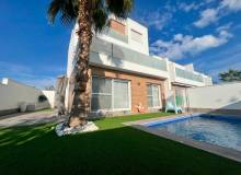 Resale - Villa / Parhus - Pilar de la Horadada