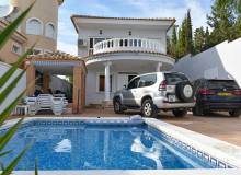 Resale - Villa / Parhus - Torremendo