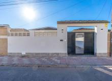 Resale - Villa / Parhus - Torreta