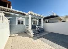 Resale - Villa / Parhus - Torrevieja - El chaparral