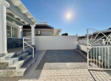 Resale - Villa / Parhus - Torrevieja - El chaparral