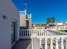 Resale - Villa / Parhus - Torrevieja - El chaparral