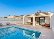 Resale - Villa / Parhus - Torrevieja - El chaparral