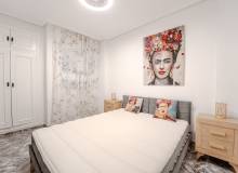 Resale - Villa / Parhus - Torrevieja - Torrevieja Centro