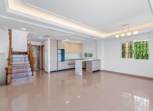 Resale - Villa / Parhus - Torrevieja