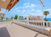 Resale - Villa / Parhus - Torrevieja