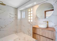 Resale - Villa / Parhus - Torrevieja