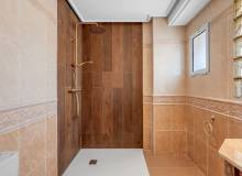 Resale - Villa / Parhus - Torrevieja