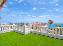 Resale - Villa / Parhus - Torrevieja