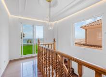 Resale - Villa / Parhus - Torrevieja