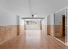 Resale - Villa / Parhus - Torrevieja