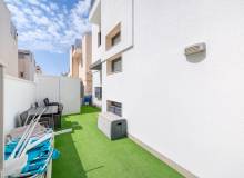 Resale - Villa / Parhus - Torrevieja