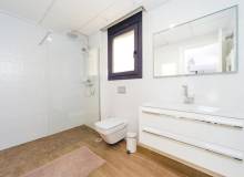 Resale - Villa / Parhus - Torrevieja