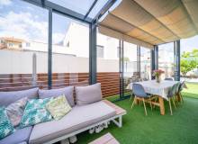 Resale - Villa / Parhus - Torrevieja