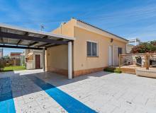 Resale - Villa / Parhus - Torrevieja