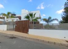 Resale - Villa / Parhus - Villamartin