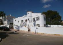 Resale - Villa / Parhus - Villamartin