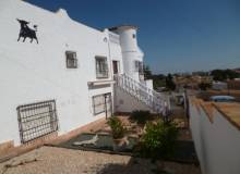 Resale - Villa / Parhus - Villamartin