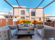 Resale - Villa / Semi detached - Aguas Nuevas-Nueva Torrevieja