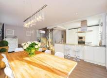 Resale - Villa / Semi detached - Aguas Nuevas-Nueva Torrevieja