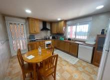 Resale - Villa / Semi detached - Albatera