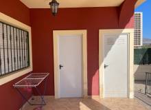 Resale - Villa / Semi detached - Albatera
