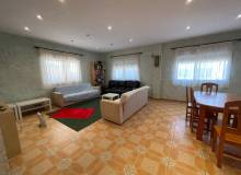 Resale - Villa / Semi detached - Albatera